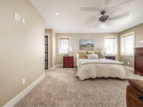 496 Arbourwood Terrace South, Lethbridge, AB - Indoor Photo Showing Bedroom