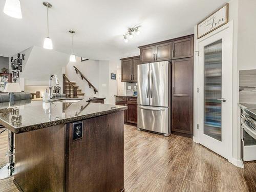 39 Moonlight Boulevard West, Lethbridge, AB - Indoor Photo Showing Kitchen With Upgraded Kitchen