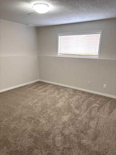 90 Chilcotin Road West, Lethbridge, AB - Indoor Photo Showing Other Room