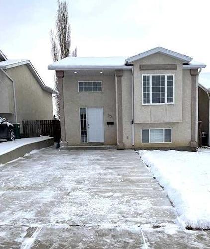 90 Chilcotin Road West, Lethbridge, AB - Outdoor