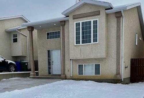 90 Chilcotin Road West, Lethbridge, AB - Outdoor