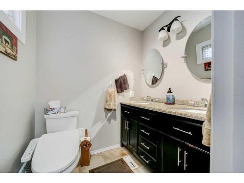 20803 24 Avenue, Bellevue, AB - Indoor Photo Showing Bathroom