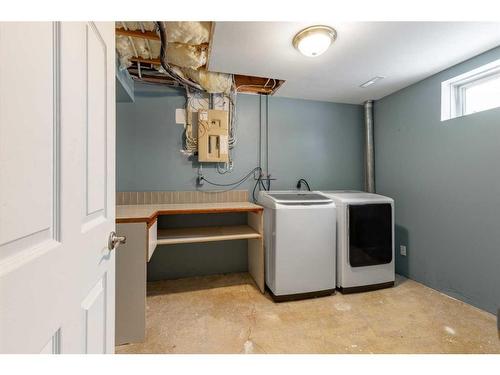 2114 16A Avenue, Coaldale, AB - Indoor Photo Showing Laundry Room