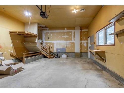 2114 16A Avenue, Coaldale, AB - Indoor Photo Showing Garage