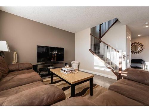 354 Mt Sundance Landing West, Lethbridge, AB - Indoor Photo Showing Living Room