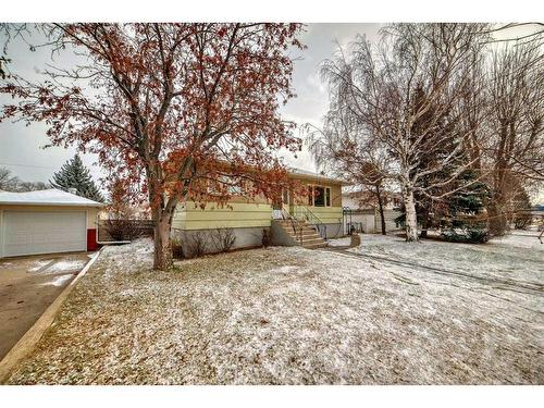 521 10 Street North, Lethbridge, AB - Outdoor