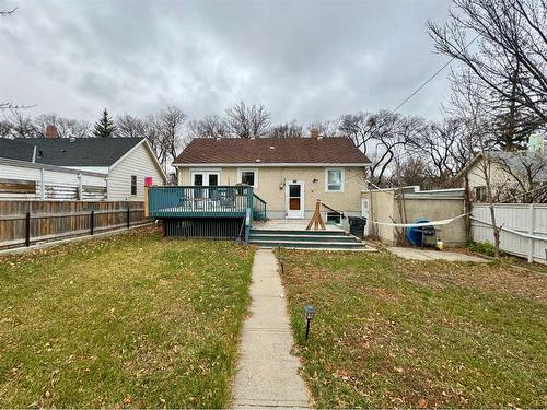 815 13 Street South, Lethbridge, AB - Outdoor With Deck Patio Veranda