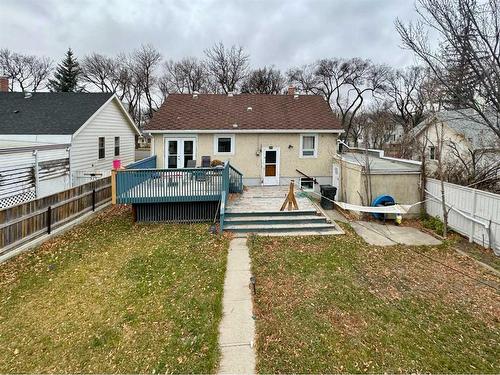 815 13 Street South, Lethbridge, AB - Outdoor With Deck Patio Veranda