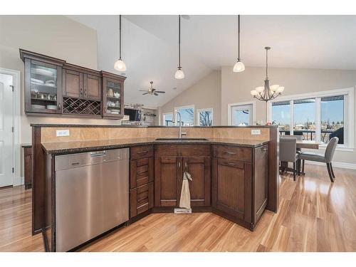 145 Sixmile Common South, Lethbridge, AB - Indoor Photo Showing Kitchen With Upgraded Kitchen