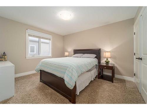 145 Sixmile Common South, Lethbridge, AB - Indoor Photo Showing Bedroom