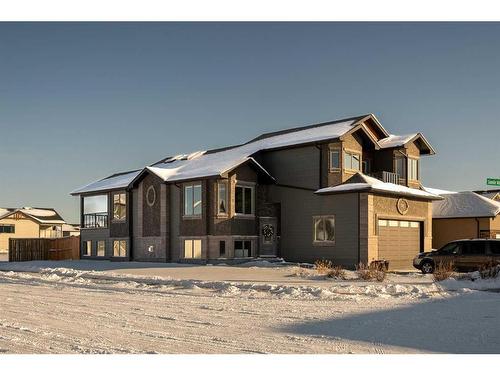 346 Sixmile Ridge South, Lethbridge, AB - Outdoor