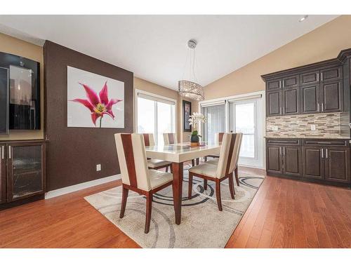 346 Sixmile Ridge South, Lethbridge, AB - Indoor Photo Showing Dining Room