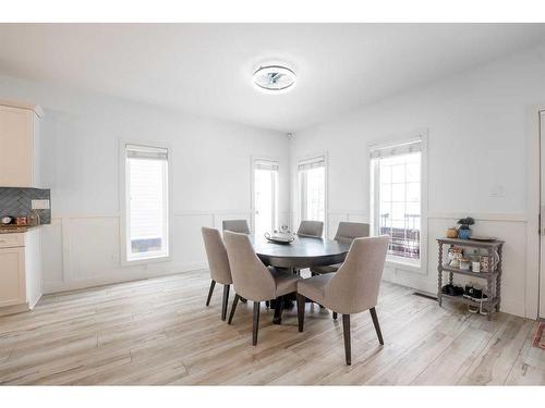 560 Aquitania Boulevard West, Lethbridge, AB - Indoor Photo Showing Dining Room