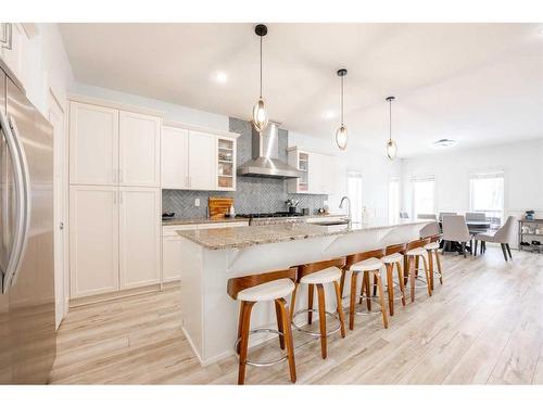 560 Aquitania Boulevard West, Lethbridge, AB - Indoor Photo Showing Kitchen With Upgraded Kitchen