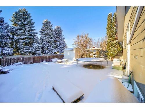 332 Leaside Avenue South, Lethbridge, AB - Outdoor