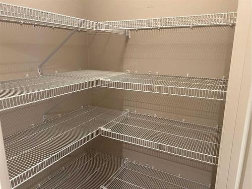 209-173 Fairmont Boulevard South, Lethbridge, AB - Indoor With Storage