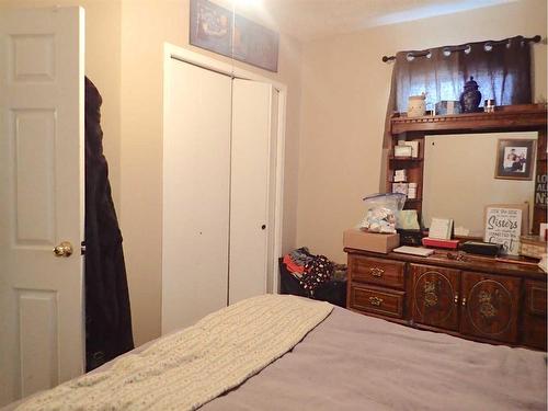 5319 43 Avenue South, Taber, AB - Indoor Photo Showing Bedroom