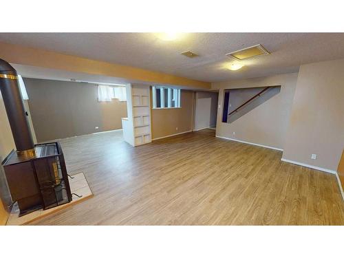 1304 18 Street South, Lethbridge, AB - Indoor