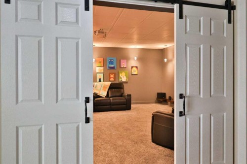 28 Cobblestone Lane, Raymond, AB - Indoor Photo Showing Other Room