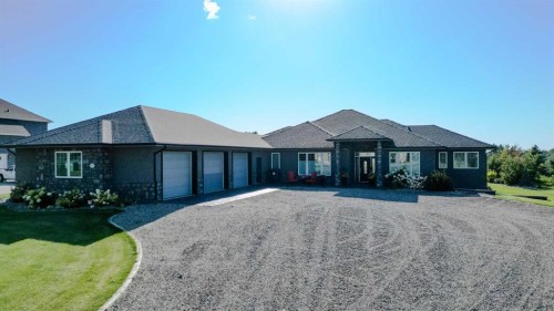 28 Cobblestone Lane, Raymond, AB - Outdoor
