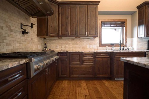 195041 Highway 512, Rural Lethbridge County, AB - Indoor Photo Showing Kitchen With Double Sink