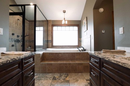 195041 Highway 512, Rural Lethbridge County, AB - Indoor