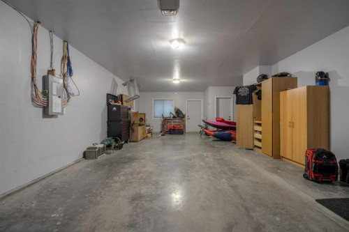 1-270 Couleesprings Terrace South, Lethbridge, AB - Indoor Photo Showing Other Room