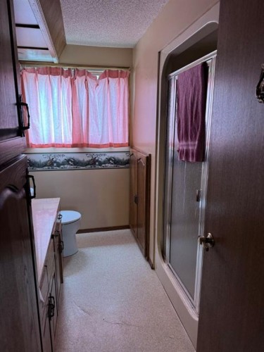 214015 Twp Rd 52, Cardston, AB - Indoor