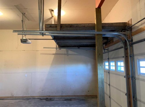 280 1 Avenue North, Magrath, AB - Indoor