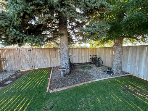 280 1 Avenue North, Magrath, AB - Outdoor
