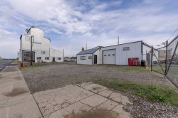 201 & 215 15 Street  Fort Macleod, AB T0L 0Z0