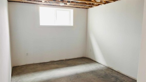 3 Greenview Crescent, Foremost, AB - Indoor