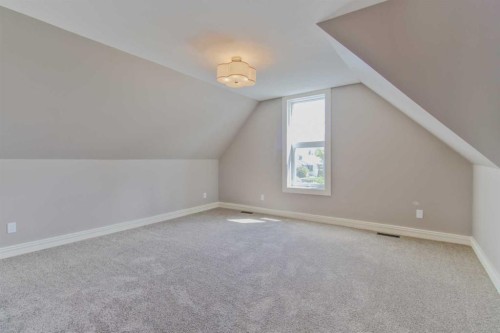 96S 100W, Raymond, AB - Indoor Photo Showing Other Room