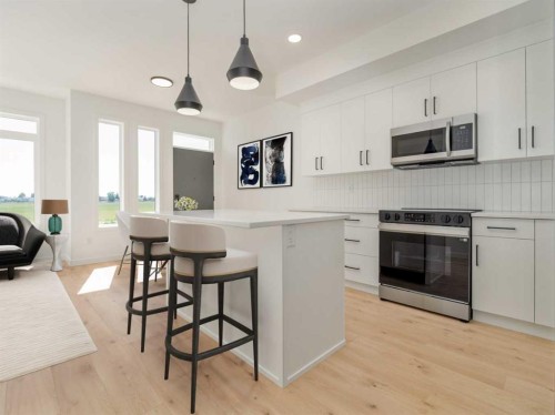 677 Blackwolf Boulevard North, Lethbridge, AB - Indoor Photo Showing Kitchen