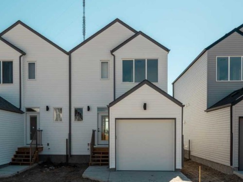 677 Blackwolf Boulevard North, Lethbridge, AB - Outdoor With Exterior