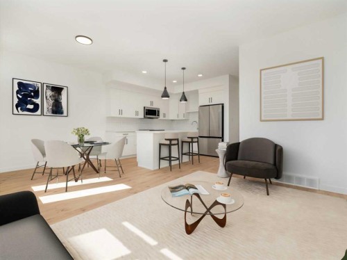 677 Blackwolf Boulevard North, Lethbridge, AB - Indoor Photo Showing Living Room