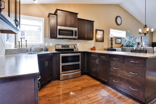 19 Firelight Way West, Lethbridge, AB 