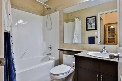 19 Firelight Way West, Lethbridge, AB 