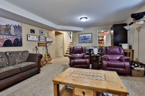 19 Firelight Way West, Lethbridge, AB 