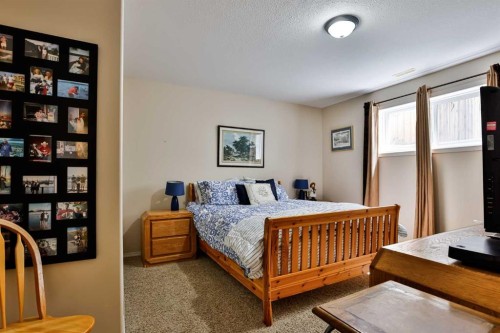 19 Firelight Way West, Lethbridge, AB 