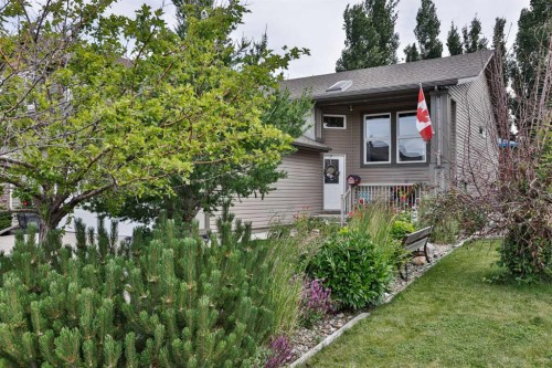 19 Firelight Way West, Lethbridge, AB 
