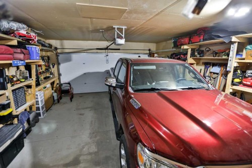 19 Firelight Way West, Lethbridge, AB 