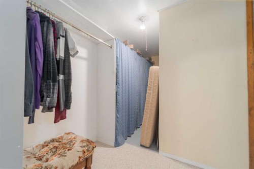 4612 50 Avenue, Taber, AB - Indoor With Storage