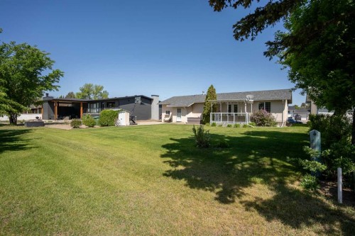 4612 50 Avenue, Taber, AB - Outdoor With Deck Patio Veranda