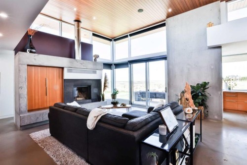 403 Meadow Lark Drive, Rural Lethbridge County, AB - Indoor Photo Showing Living Room With Fireplace