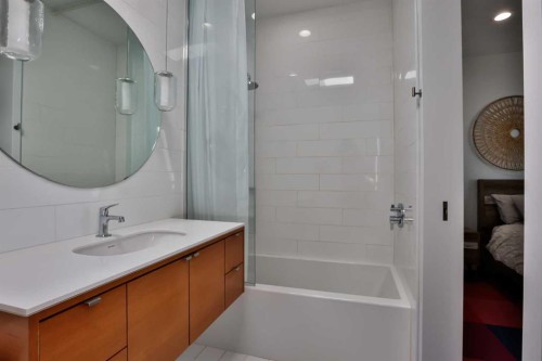 403 Meadow Lark Drive, Rural Lethbridge County, AB - Indoor Photo Showing Bathroom