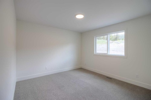 8615 25 Avenue, Coleman, AB - Indoor Photo Showing Other Room