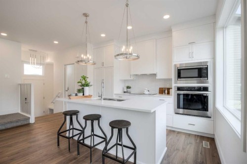 8615 25 Avenue, Coleman, AB - Indoor Photo Showing Kitchen With Upgraded Kitchen