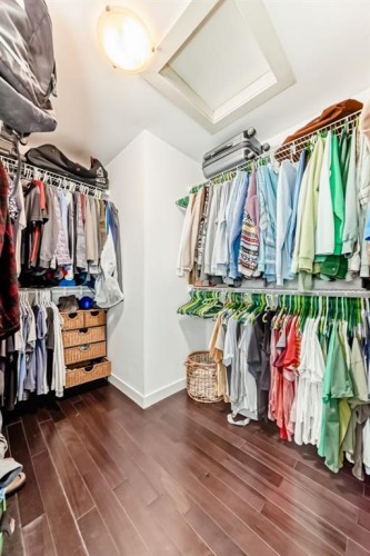 340 Tartan Circle West, Lethbridge, AB - Indoor With Storage