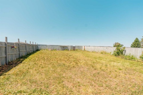 199 Mt Crandell Crescent West, Lethbridge, AB - Outdoor